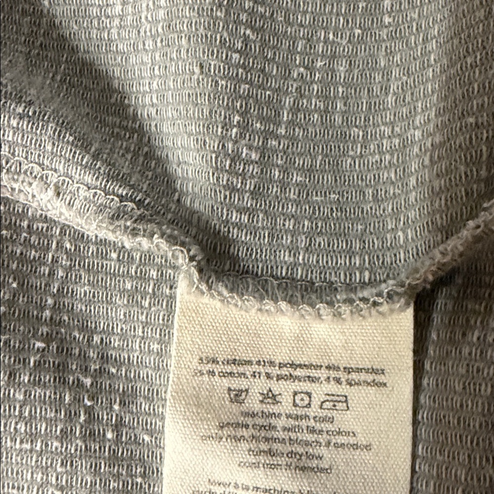 DONNI. Ribbed Knit Cardigan in Gray. OSFA - Picture 10 of 10
